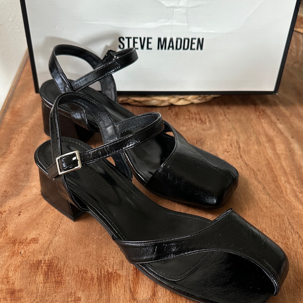 Steve Madden Azlina Black Block Heel Sandals size 9
